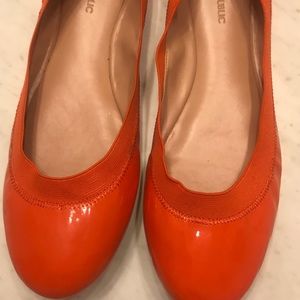 Banana Republic ballet flats